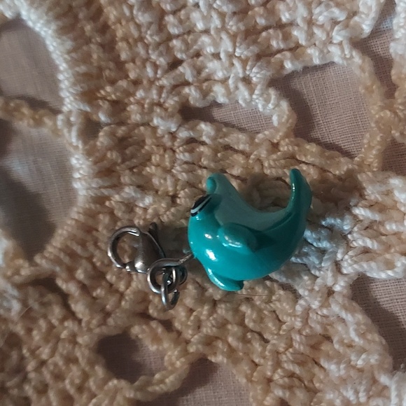 Charm u dolphin Charm - Picture 2 of 4